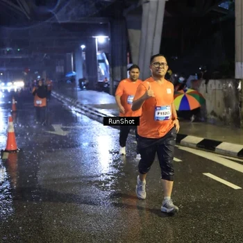 Runner Photo 7915625
