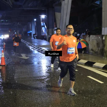 Runner Photo 7915630