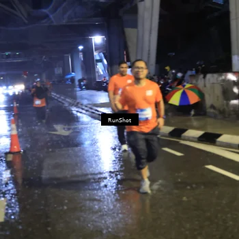 Runner Photo 7915631