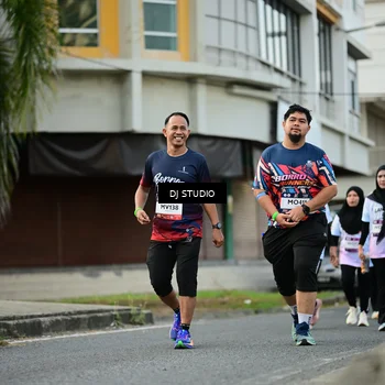 Runner Photo 7915657