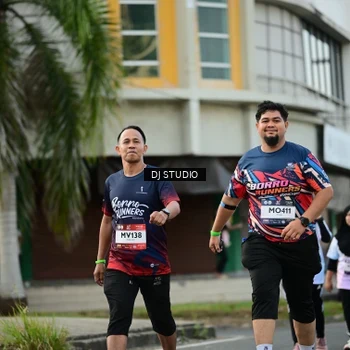 Runner Photo 7915661