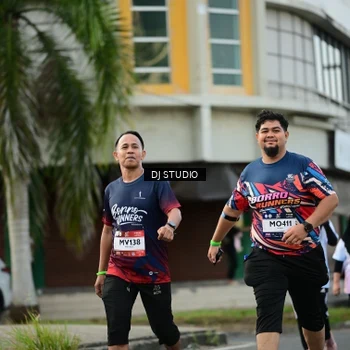 Runner Photo 7915662