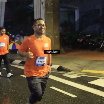 Runner Photo 7915673