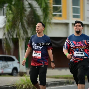 Runner Photo 7915676