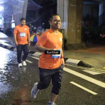 Runner Photo 7915679