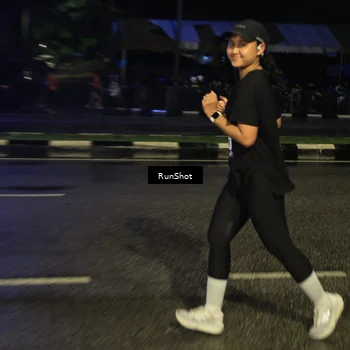 Runner Photo 7915685