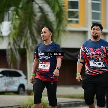 Runner Photo 7915686