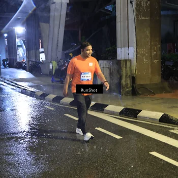 Runner Photo 7915693