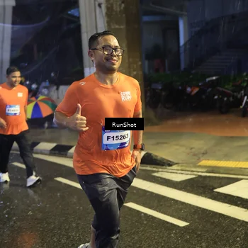 Runner Photo 7915721