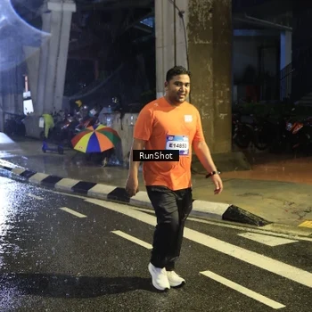 Runner Photo 7915738