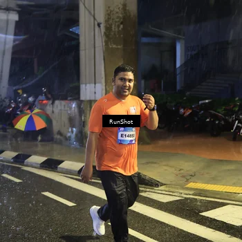 Runner Photo 7915750