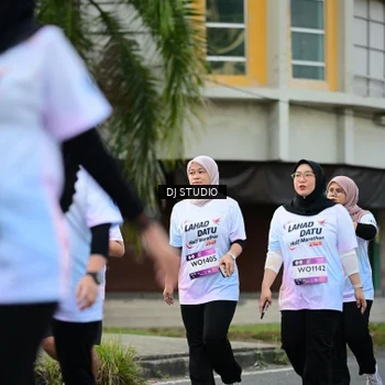 Runner Photo 7915772