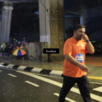 Runner Photo 7915773