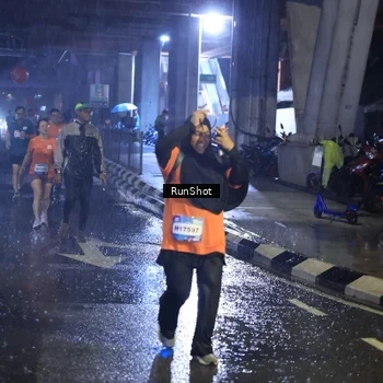Runner Photo 7915783