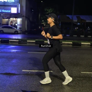 Runner Photo 7915823