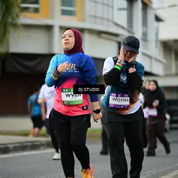 Runner Photo 7915847