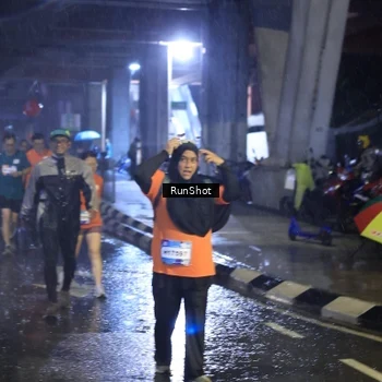 Runner Photo 7915854