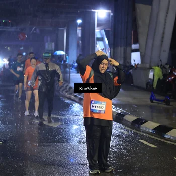 Runner Photo 7915858