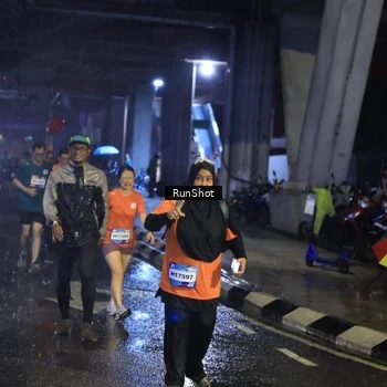 Runner Photo 7915861