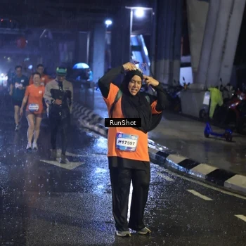 Runner Photo 7915864