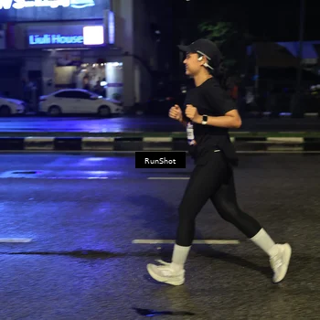 Runner Photo 7915887