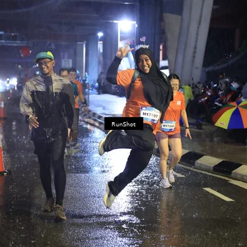 Runner Photo 7915892