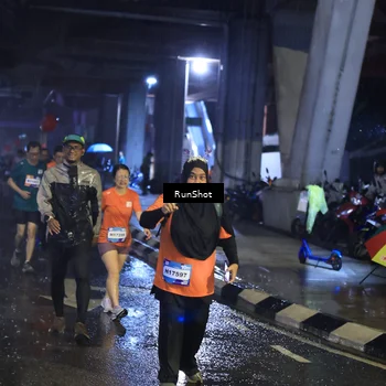 Runner Photo 7915901