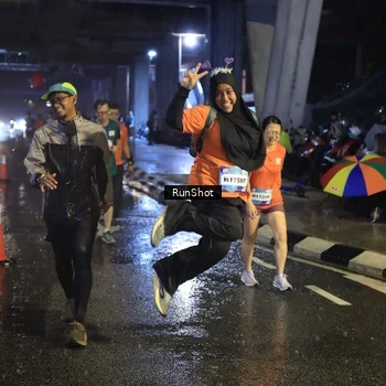 Runner Photo 7915902