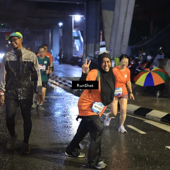 Runner Photo 7915912