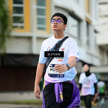 Runner Photo 7915984