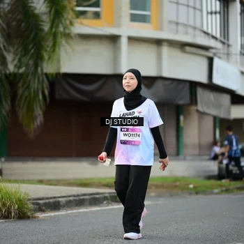 Runner Photo 7916010