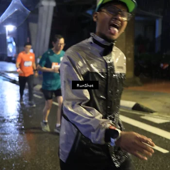 Runner Photo 7916012