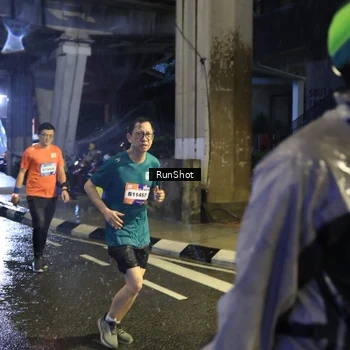 Runner Photo 7916021