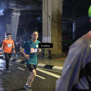 Runner Photo 7916025