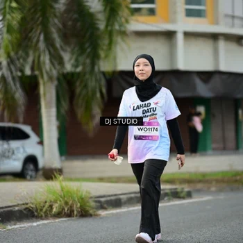 Runner Photo 7916039