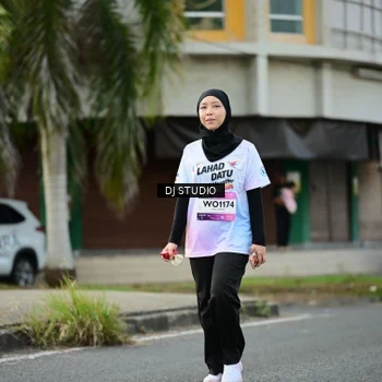 Runner Photo 7916040