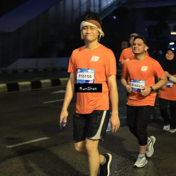 Runner Photo 7916041