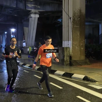 Runner Photo 7916070
