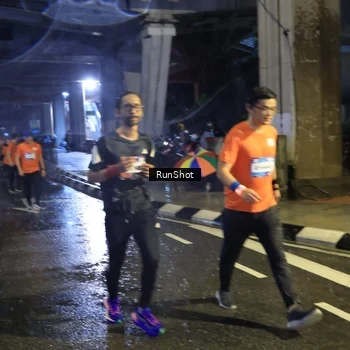 Runner Photo 7916081
