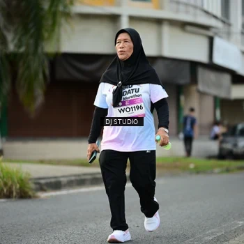 Runner Photo 7916087