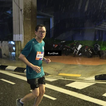Runner Photo 7916090