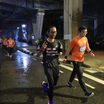 Runner Photo 7916099