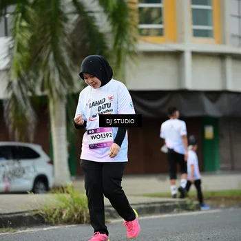 Runner Photo 7916102