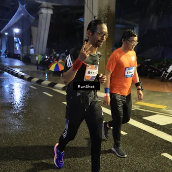 Runner Photo 7916113
