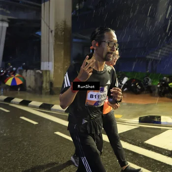 Runner Photo 7916128