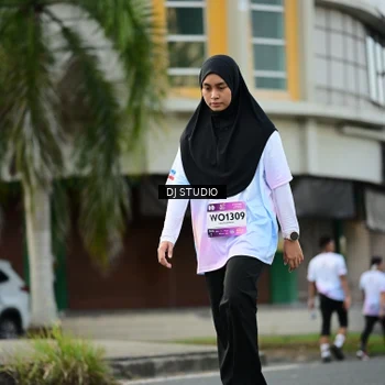 Runner Photo 7916135