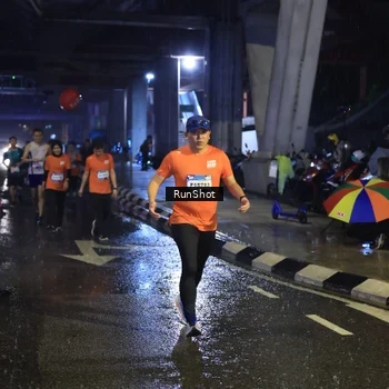 Runner Photo 7916144