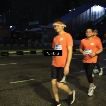 Runner Photo 7916154