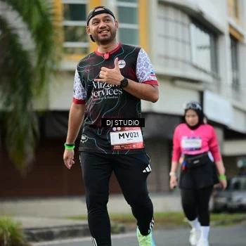 Runner Photo 7916160