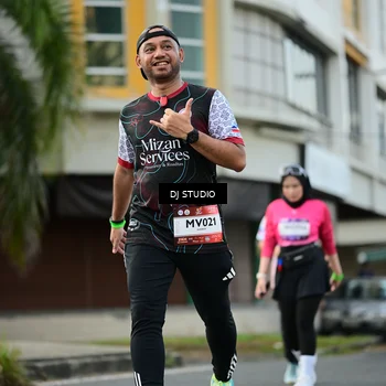 Runner Photo 7916163